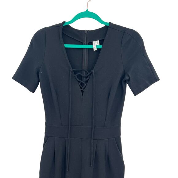 & Other Stories Tailored Jumpsuit Lace-Up Neckline Short Sleeve Black Size US 4 - Picture 2 of 12